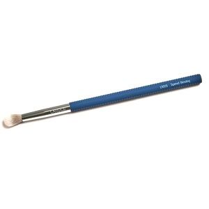 Laruce LR005 “Tapered Blending Brush” Blue/Black ($5.00 NEW!!!)